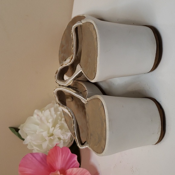Clarks white Wedge Sandals 9 EUC - Picture 7 of 12